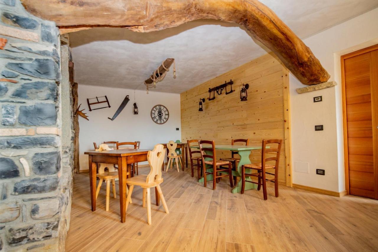 Agriturismo La Cascina B&B Сан-Феделе-Интельви Экстерьер фото