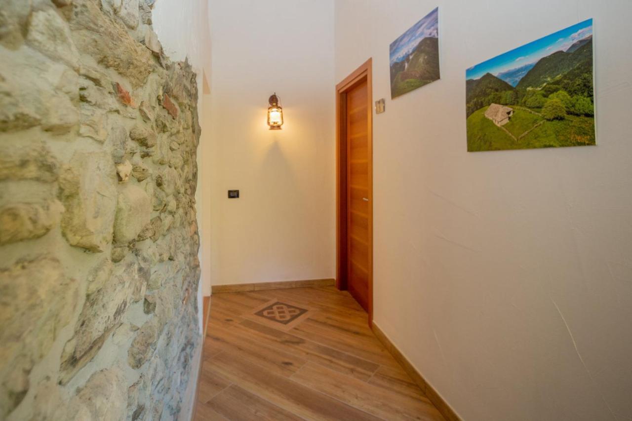 Agriturismo La Cascina B&B Сан-Феделе-Интельви Экстерьер фото