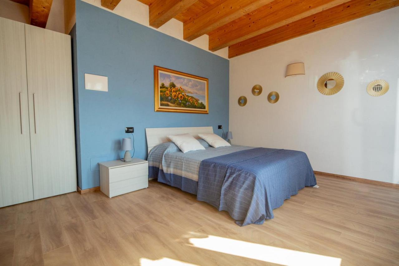 Agriturismo La Cascina B&B Сан-Феделе-Интельви Экстерьер фото